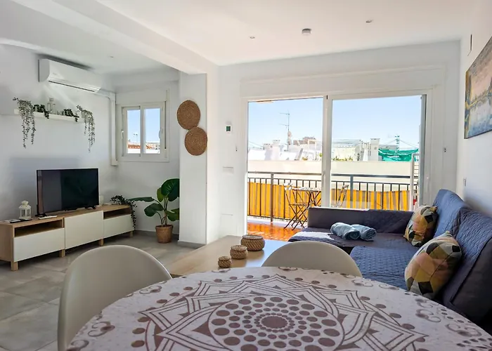 Amazingly Located 2 Bedroom Apartment In Boliches