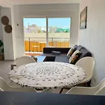 Modern 2bd In Boliches アパート フエンヒロラ