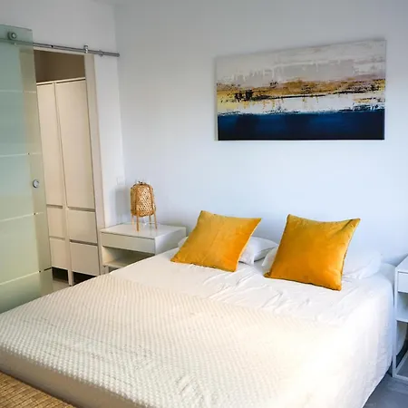 Nina's Crib 2br Flat In Boliches 公寓 *