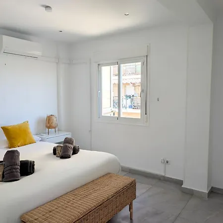 Nina's crib 2BR flat in Boliches *