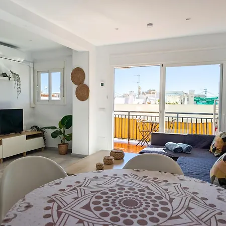 Amazingly Located 2 Bedroom Apartment In Boliches