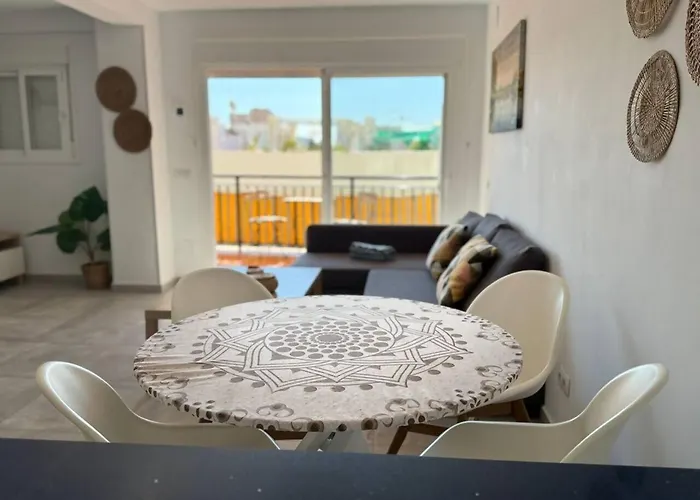 Amazingly Located 2 Bedroom Apartment In Boliches Daire Fuengirola
