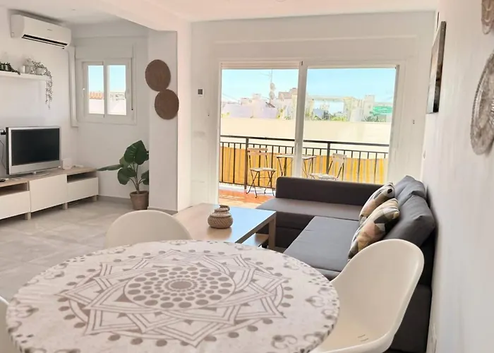 Nina's crib 2BR flat in Boliches Fuengirola