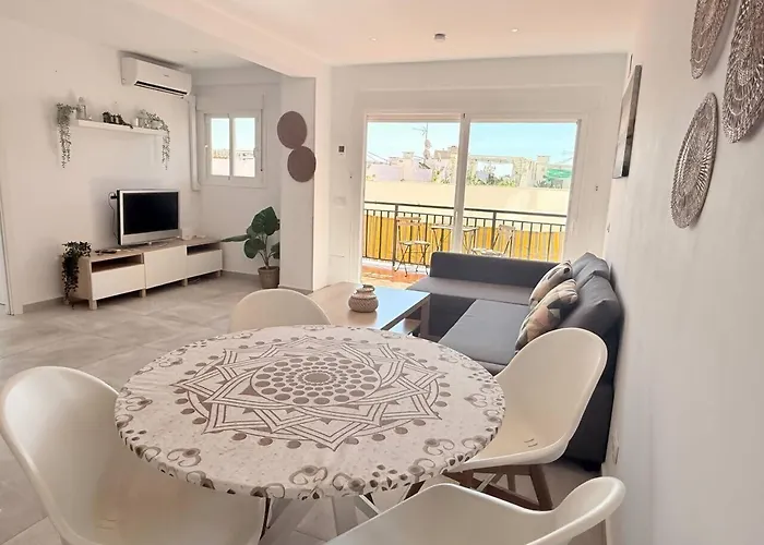 Amazingly Located 2 Bedroom Apartment In Boliches Daire Fuengirola
